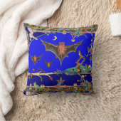 中世の推定飛んでいる、こうもり森林動物ブルー クッション (ブランケット)