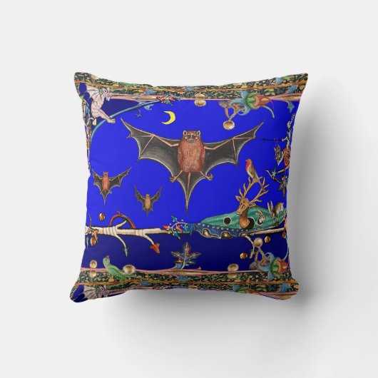 中世の推定飛んでいる、こうもり森林動物ブルー クッション (裏面)