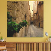 中世の狭い通り背の高い建物とコーチ キャンバスプリント (インサイチュ (リビング))
