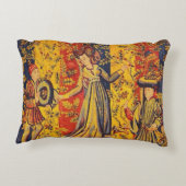 中世の赤イタリアン色の黄色のシノワズリー アクセントクッション (裏面)