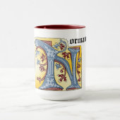 中世の青と赤のツタのライトレターN マグカップ (中央)