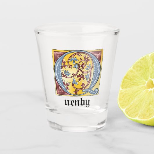 中世の青と赤のツタのライトレターQ ショットグラス (正面)
