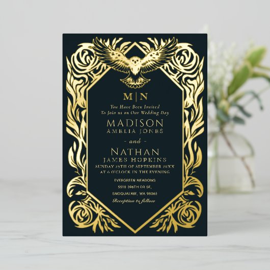 中世ファンタジーフクロウ結婚式招待状 箔招待状 (立ち正面)