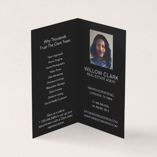 中世紀モダンの木製ドアの写真とサービス 名刺 (内部)