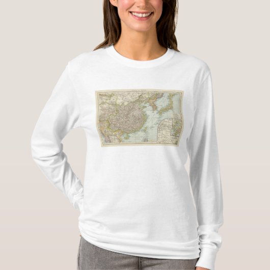 中国および日本の地図 Tシャツ (正面)