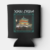 中国の古代シーアンベルタワー 缶クーラー (裏面)
