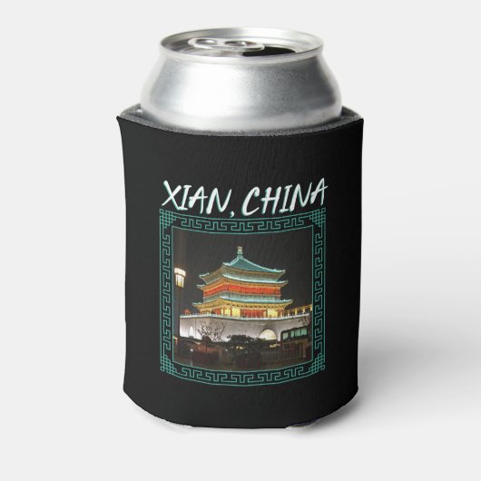 中国の古代シーアンベルタワー 缶クーラー (缶裏面)