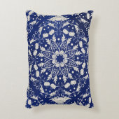 中国の磁器：青い水彩フローラ アクセントクッション (正面(垂直))
