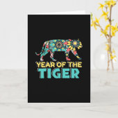 中国の虎の年 - マンダラ カード (黄色い花)