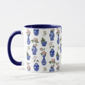 中国の陶磁器調の青い花瓶と花 マグカップ (左)
