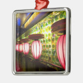 中国、上海。バーインザシンティアンディバー メタルオーナメント (左)