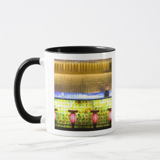 中国、上海。バーインXin Tian Diバー2 マグカップ (左)