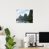 中国、桂林、李川、川のボートが並ぶ ポスター (ホームオフィス)