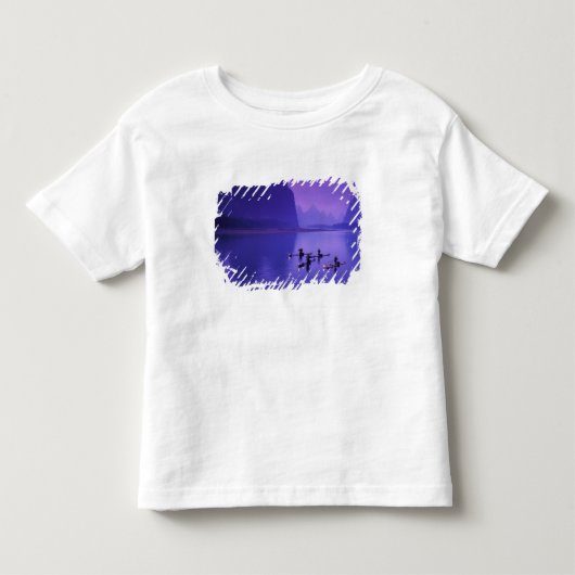 中国、灕江。鵜飼い。 トドラーTシャツ (正面)