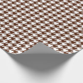 中型のブラウンおよび白い千鳥格子の ラッピングペーパー (角)