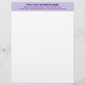 中央に位置合わせされた紫色の見出し レターヘッド