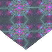 中央のマンダラカラフルルアートとピンクのマンダラ ショートテーブルランナー (コーナー)