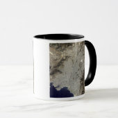 中央アテネの真の色の衛星ビュー マグカップ (正面右)