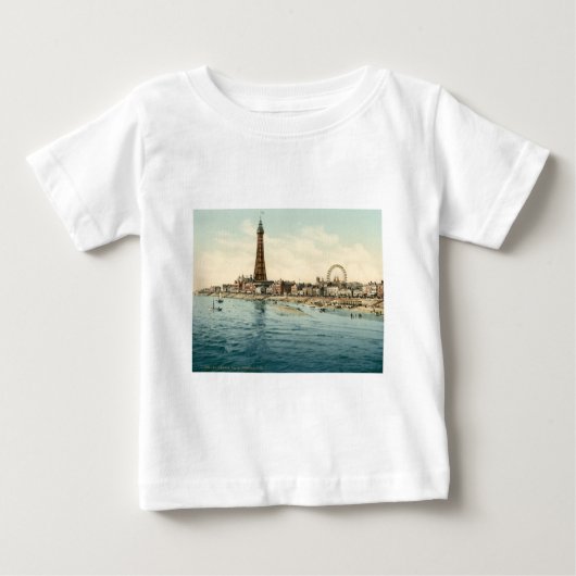 中央桟橋から、ブラックプール、イギリス ベビーTシャツ (正面)