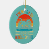 中学時代のビデオゲームを潰す準備ができている セラミックオーナメント (右)