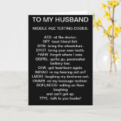 中年メールや文字を打つ誕生日カード カード (黄色い花)