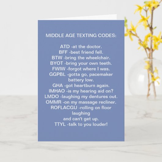 **中年メールや文字を打つ**丘誕生日 カード (黄色い花)