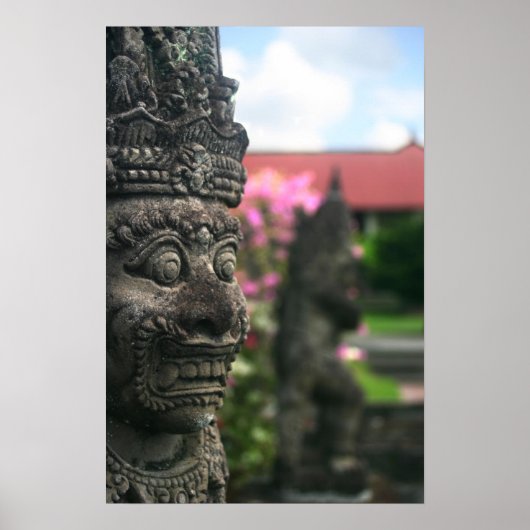 中庭の像 ポスター (正面)