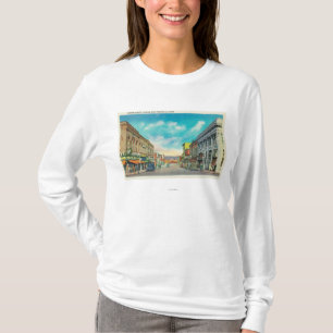 中心のStreetPocatelloからの東の眺め、ID Tシャツ