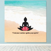 「中心を見つけて、自分の精神に火を付けろ」 ヨガ好き キャンバスプリント (インサイチュ (ウッドフロア))