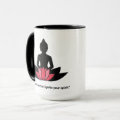 「中心を見つけて、自分の精神に火を付けろ」 ヨガ好き マグカップ (正面左)