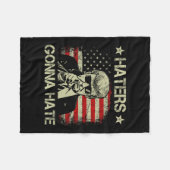 中指トランプ2024社長をおもしろい憎むつもり フリースブランケット (正面(横))