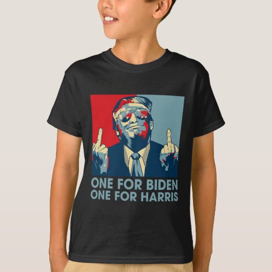 中指バイデン氏ハリス共和党アメリカ国旗 Tシャツ (正面)