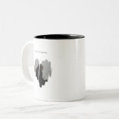 中程度のグラフィティ散布ハートフレーム ツートーンマグカップ (正面左)