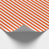 中程度の明るいオレンジと白ストライプ色 ラッピングペーパー (角)