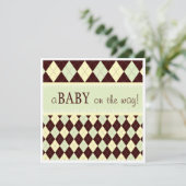 中立の緑のアーガイル柄のベビーが途中のベビーシャワー 招待状 (スタンド正面)