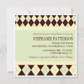 中立の緑のアーガイル柄のベビーが途中のベビーシャワー 招待状 (裏面)