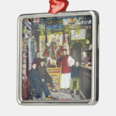 中華街SceneHanford、カリフォルニア メタルオーナメント (左)