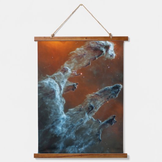 中赤外創造の柱。 吊り下げ型タペストリー (正面)