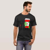 中身は意地悪でカフェイン中毒のドクロの手 コーヒーL Tシャツ (正面フル)