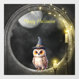 丸い塔の窓辺にいるハロウィンのフクロウ ウィンドウサイン