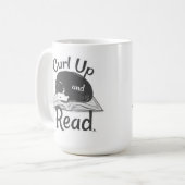 丸くなって読書する猫好きのためのデザイン コーヒーマグカップ (正面左)