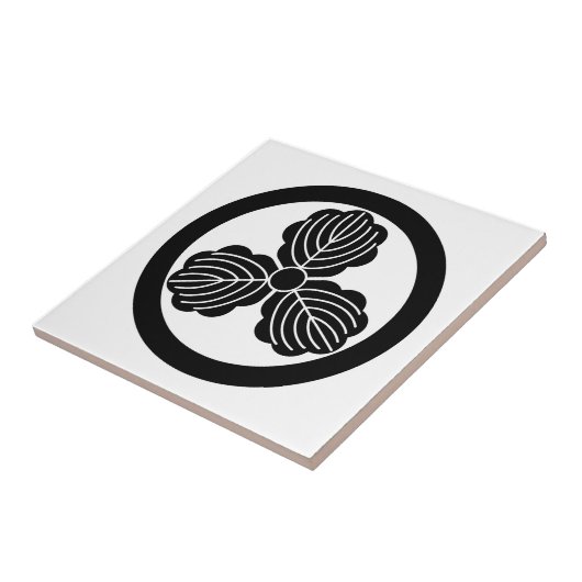丸に三つ柏 タイル (側面)