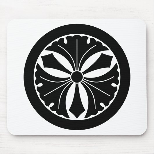 丸に剣三つ銀杏 マウスパッド (正面)