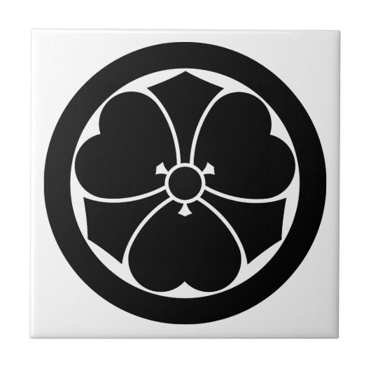 丸に剣酢漿草 タイル (正面)