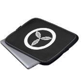 丸に土佐柏 ラップトップケース ラップトップスリーブ (正面下部)