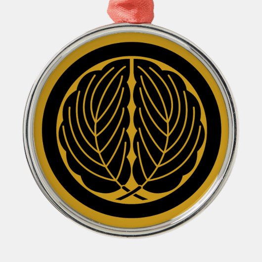 丸に抱き柏 メタルオーナメント (正面)