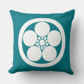 丸に梅鉢 クッション (正面)