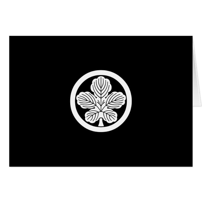 丸に梶の葉 (正面横)