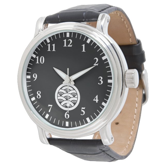 丸に青海波 腕時計 (アングル)