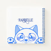 丸メガネをかけたかわいいハッピーネコ ノートブック (裏面)